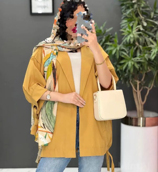نحوه ست کردن مانتو با شال، روسری و کیف | نحوه ست کردن مانتو mustard coat model 24