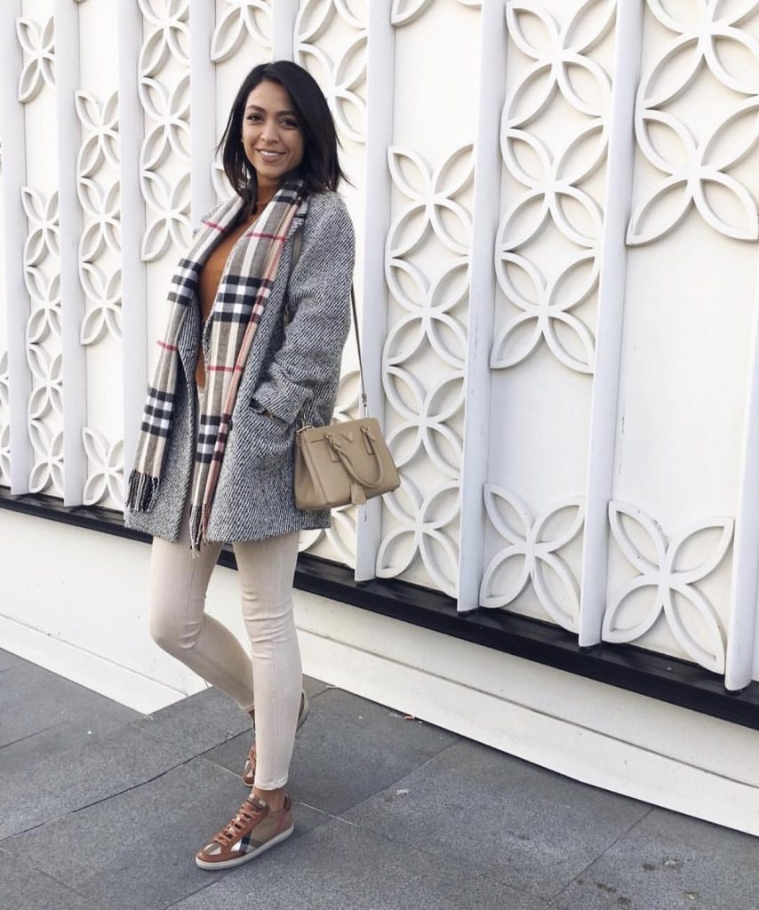 بررسی تخصصی مکمل رنگ طوسی در مانتو | گالری مانتو میرداماد Gray14 854x1024 1 مکمل رنگ طوسی در مانتو