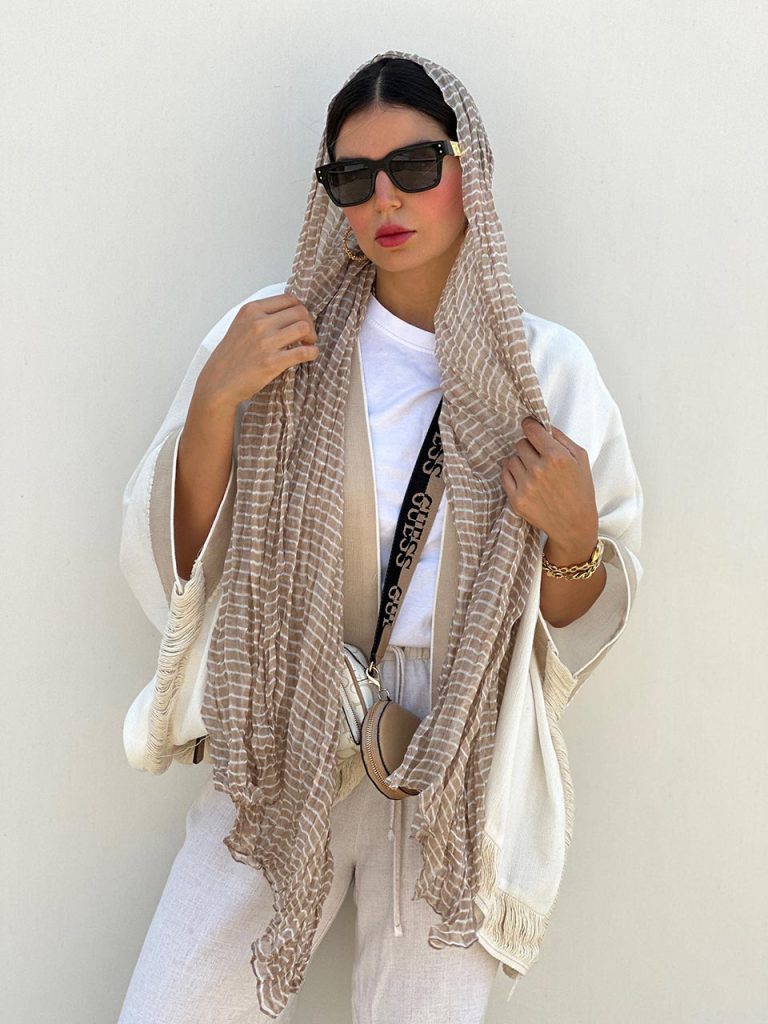 10 نکته مهم که قبل از خرید روسری زنانه باید رعایت کرد | گالری مانتو میرداماد شال و روسری 6 روسری زنانه