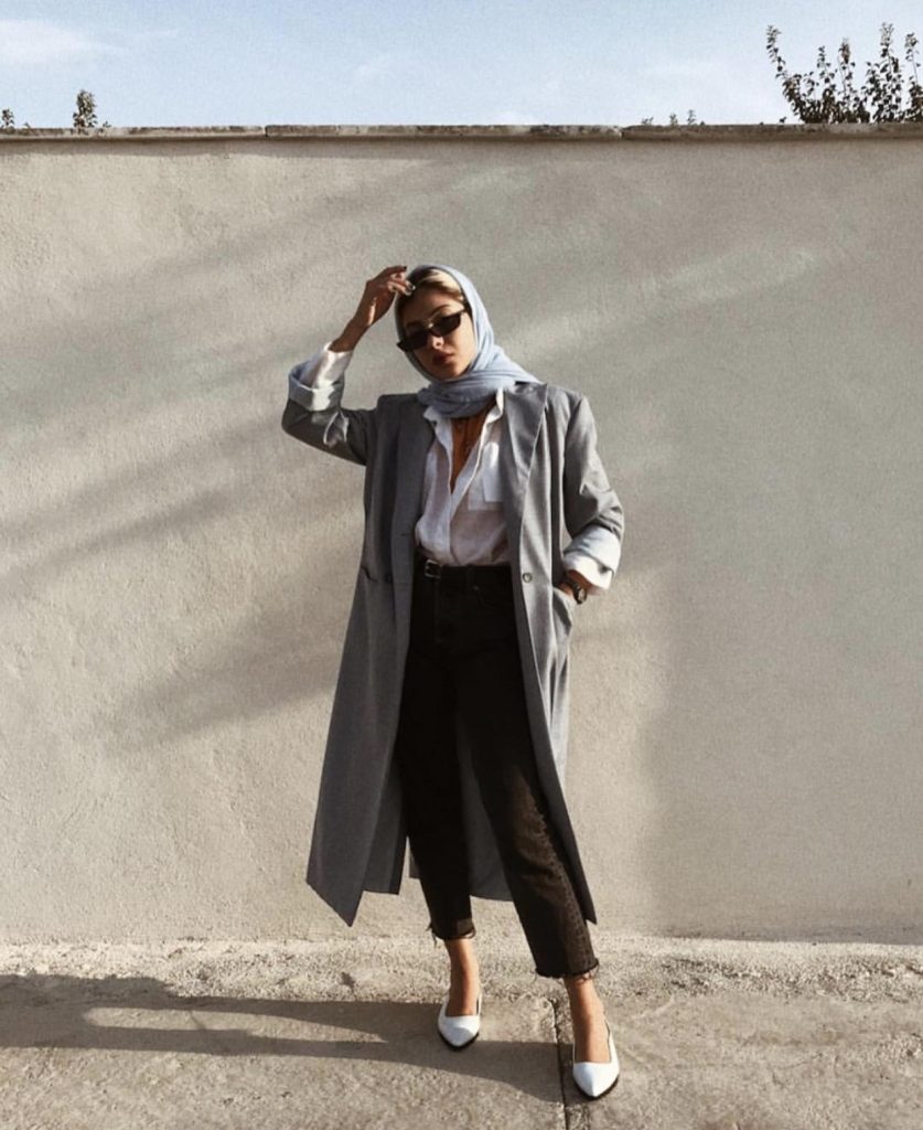 بررسی تخصصی مکمل رنگ طوسی در مانتو | گالری مانتو میرداماد Gray5 837x1024 1 مکمل رنگ طوسی در مانتو